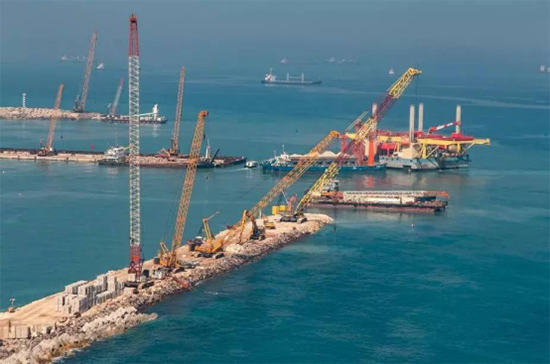 “Tornado” de XCMG muestra su poder en “La franja y la ruta”, para ayudar a la construcción de puerto de israelí