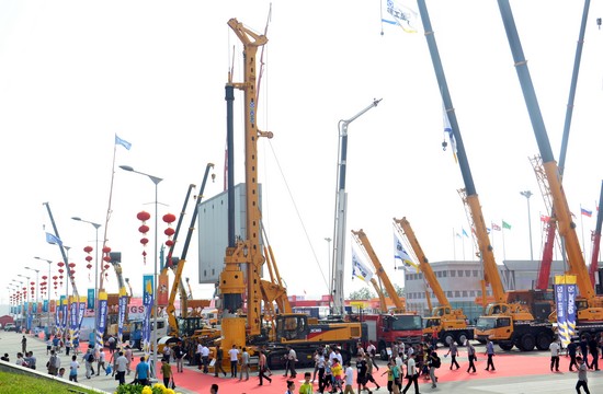 XCMG Grupo se Estrena en 4ª EXPO CHINA-EURASIA con Muchos Productos Excelentes