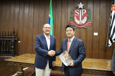Reunión entre el Gobernador del Estado de Sao Paulo de Brasil y el Grupo de Wang Yansong   